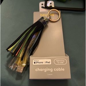 NIB heyday iPhone/iPad charging keychain cable.